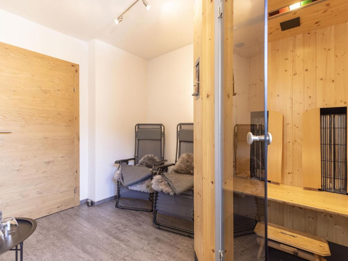 Apartment in Ramsau im Zillertal for 18 People Exterior foto