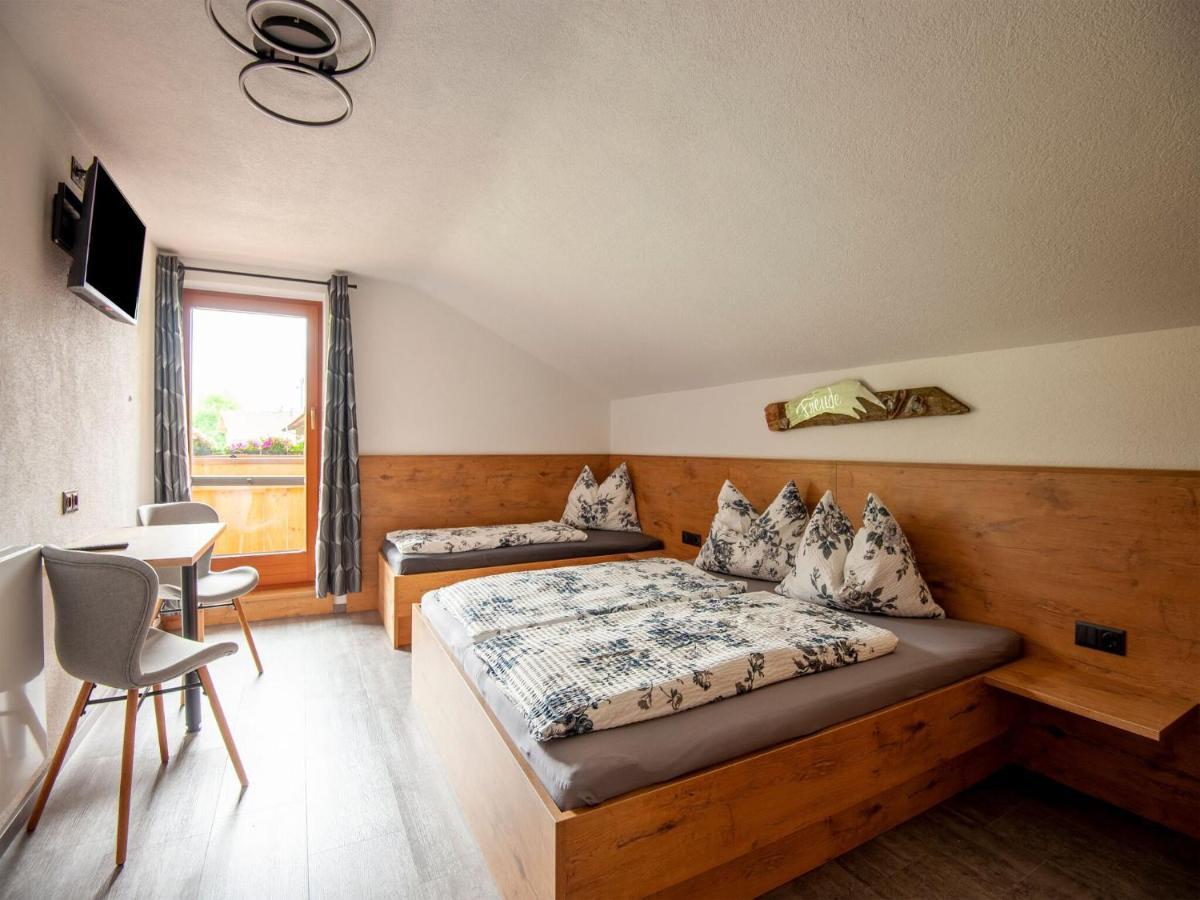 Apartment in Ramsau im Zillertal for 18 People Exterior foto