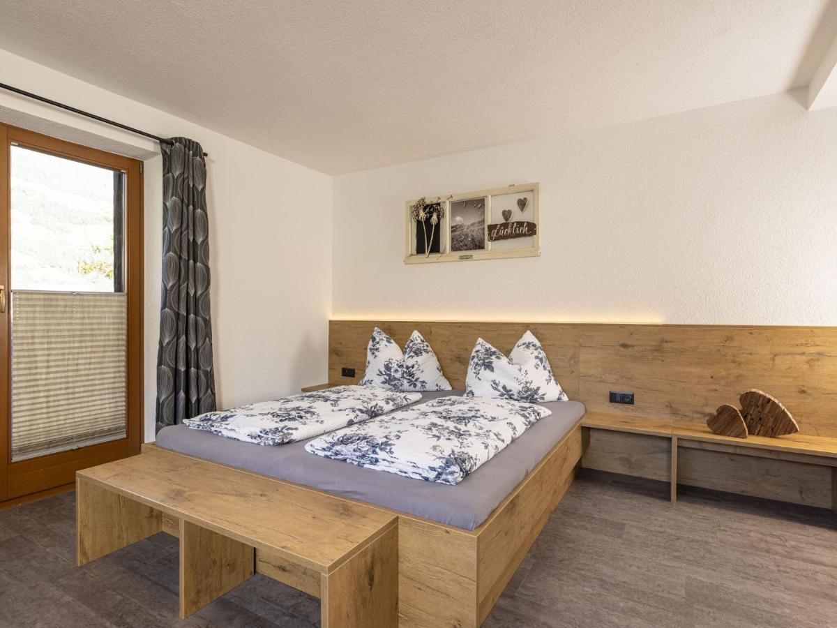 Apartment in Ramsau im Zillertal for 18 People Exterior foto